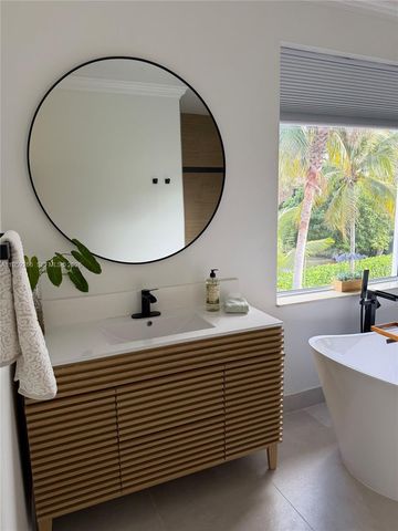 1819 Mariners Ln 1819, Weston, FL 33327