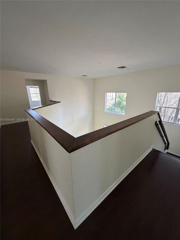 1819 Mariners Ln 1819, Weston, FL 33327