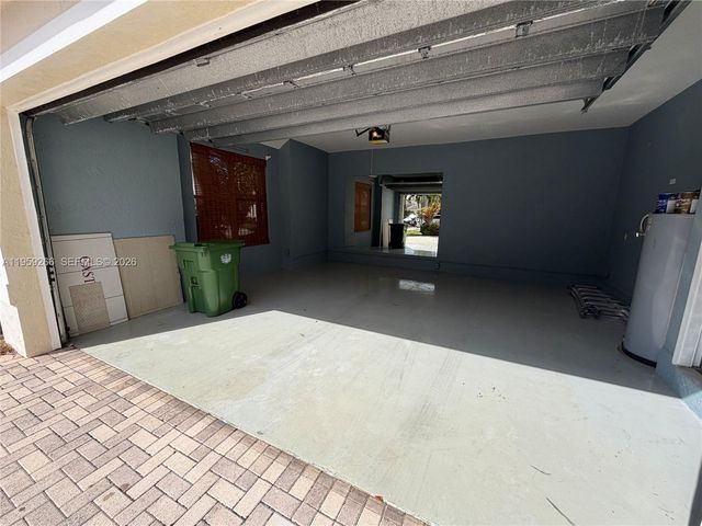 1819 Mariners Ln 1819, Weston, FL 33327