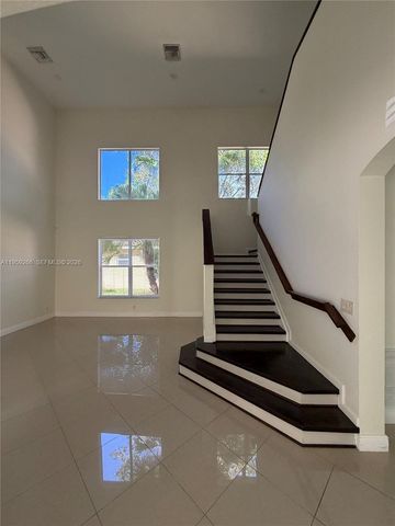 1819 Mariners Ln 1819, Weston, FL 33327