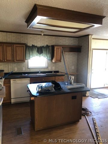 297 SPRING CREEK Street, Pryor, OK 74361