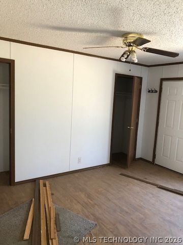 297 SPRING CREEK Street, Pryor, OK 74361