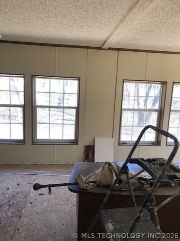 297 SPRING CREEK Street, Pryor, OK 74361