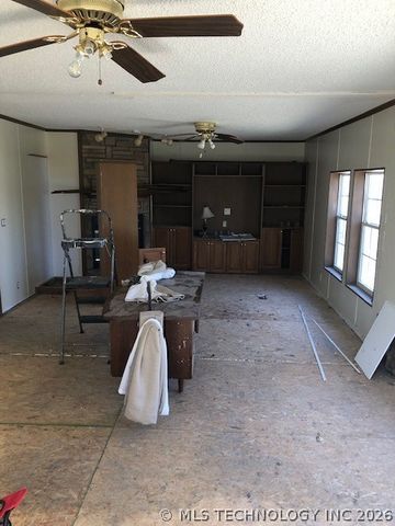 297 SPRING CREEK Street, Pryor, OK 74361