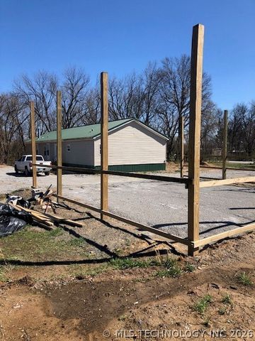 297 SPRING CREEK Street, Pryor, OK 74361