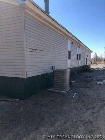 297 SPRING CREEK Street, Pryor, OK 74361