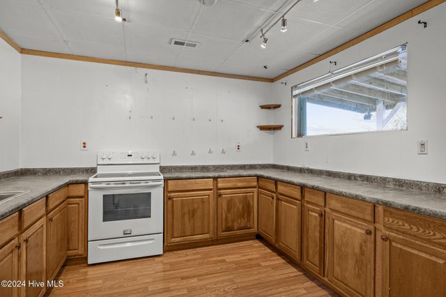 2361 Highway 101, Beaufort, NC 28516