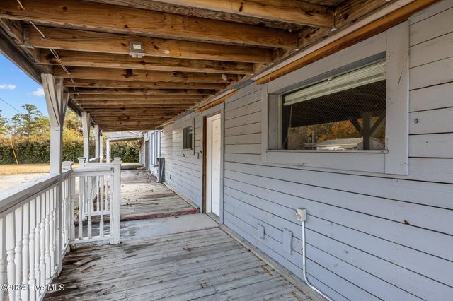 2361 Highway 101, Beaufort, NC 28516