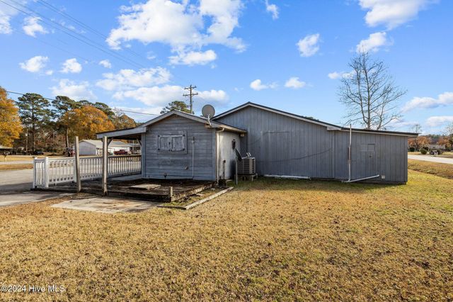 2361 Highway 101, Beaufort, NC 28516