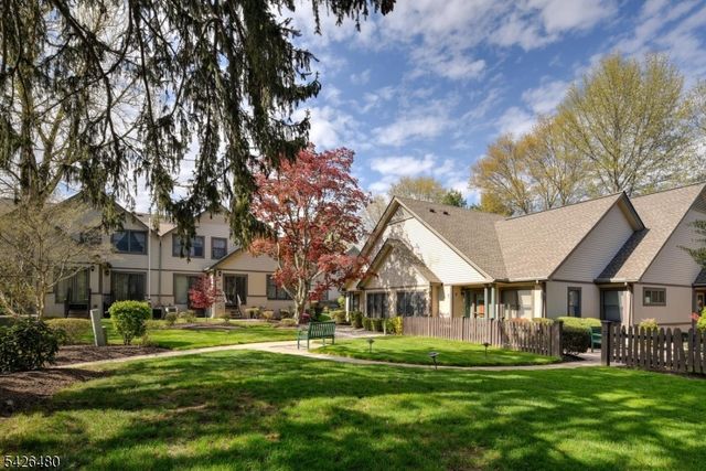 11 PARK EDGE, Berkeley Heights Twp., NJ 07922