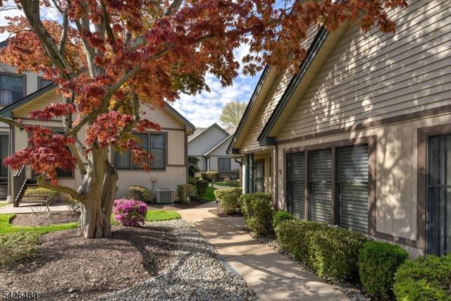 11 PARK EDGE, Berkeley Heights Twp., NJ 07922