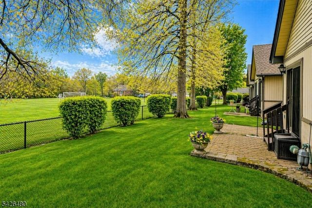 11 PARK EDGE, Berkeley Heights Twp., NJ 07922