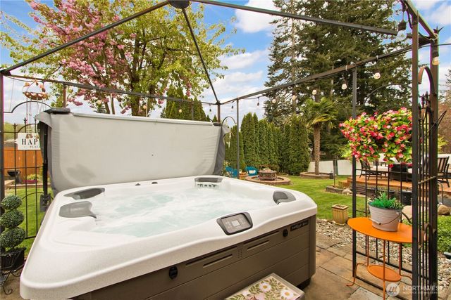 26117 SE 425th, Enumclaw, WA 98022
