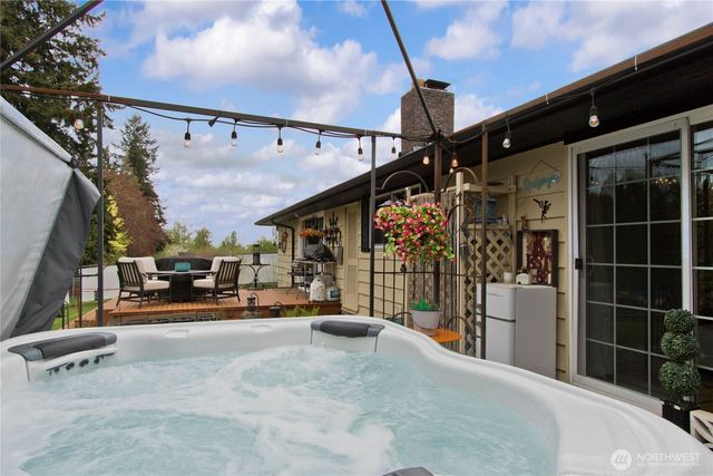 26117 SE 425th, Enumclaw, WA 98022