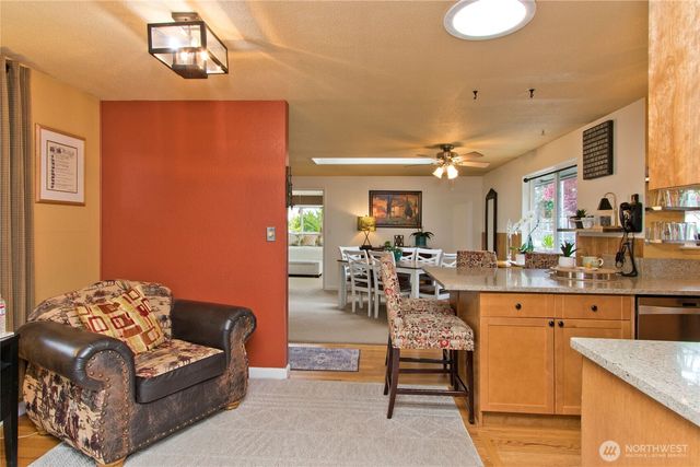 26117 SE 425th, Enumclaw, WA 98022