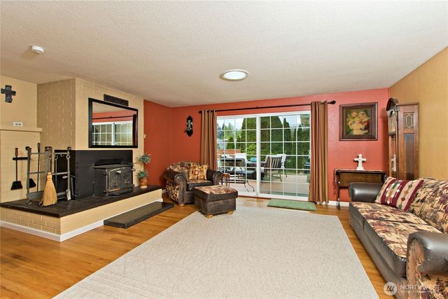26117 SE 425th, Enumclaw, WA 98022