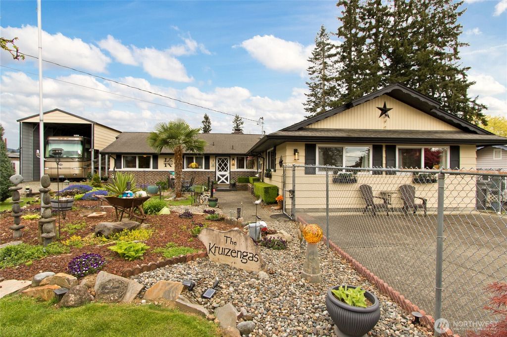 26117 SE 425th, Enumclaw, WA 98022
