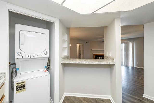 1605 Stone Moss Reach Apt B, Chesapeake, VA 23320