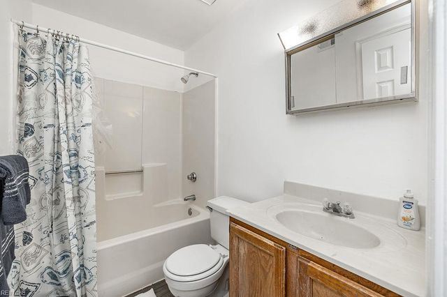 1605 Stone Moss Reach Apt B, Chesapeake, VA 23320