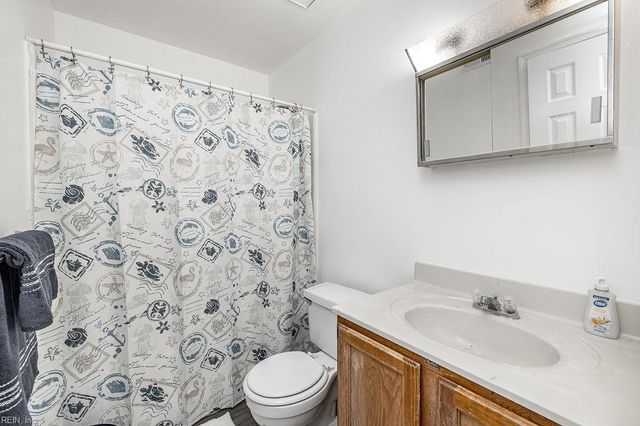 1605 Stone Moss Reach Apt B, Chesapeake, VA 23320