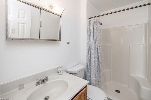 1605 Stone Moss Reach Apt B, Chesapeake, VA 23320