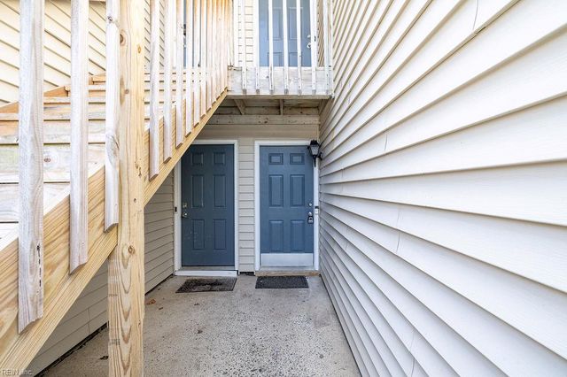1605 Stone Moss Reach Apt B, Chesapeake, VA 23320