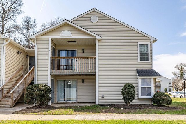 1605 Stone Moss Reach Apt B, Chesapeake, VA 23320
