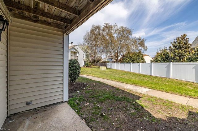 1605 Stone Moss Reach Apt B, Chesapeake, VA 23320