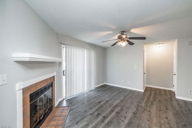 1605 Stone Moss Reach Apt B, Chesapeake, VA 23320