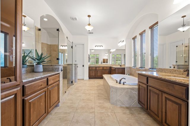 1301 Lions Lair, Leander, TX 78641