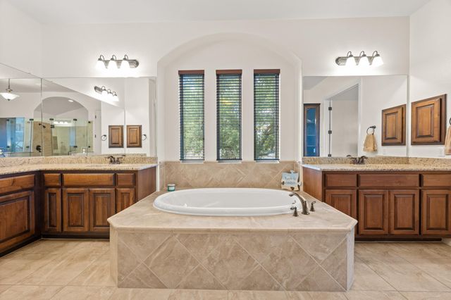 1301 Lions Lair, Leander, TX 78641