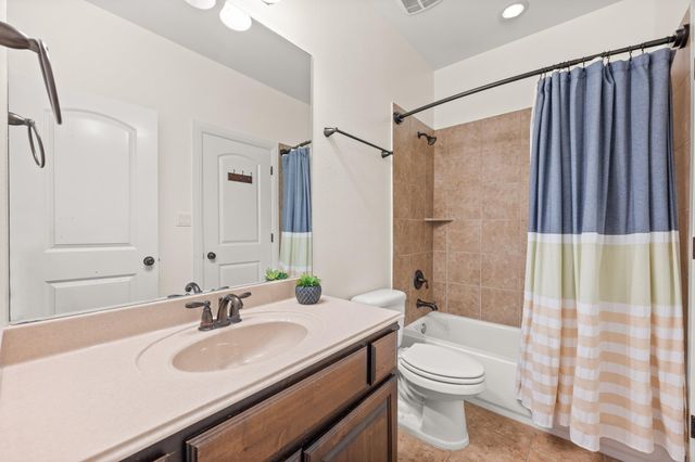 1301 Lions Lair, Leander, TX 78641