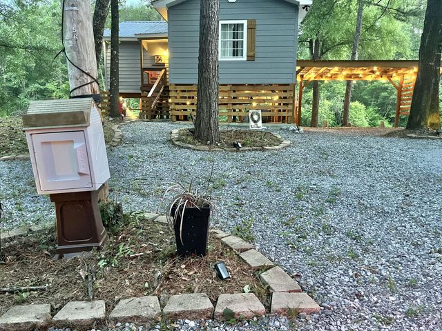 56 Landing Rd., Hattiesburg, MS 39401