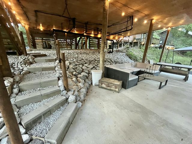 56 Landing Rd., Hattiesburg, MS 39401