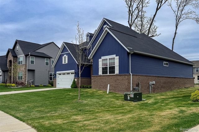 343 Amelia Circle, South Lyon, MI 48178