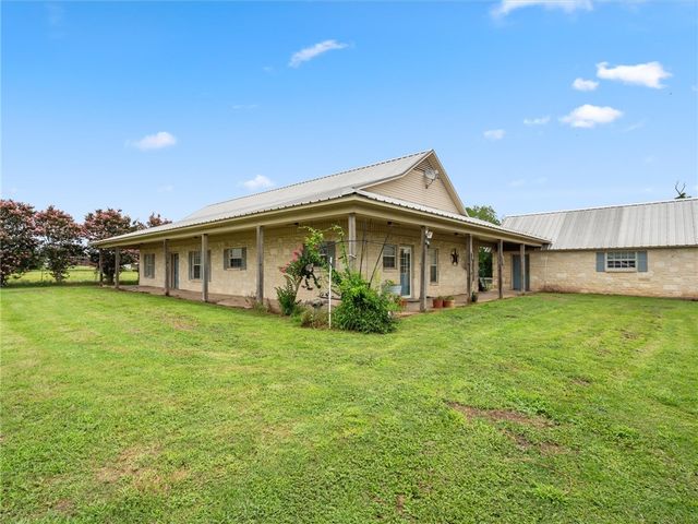 17645 Highway 6, Navasota, TX 77868