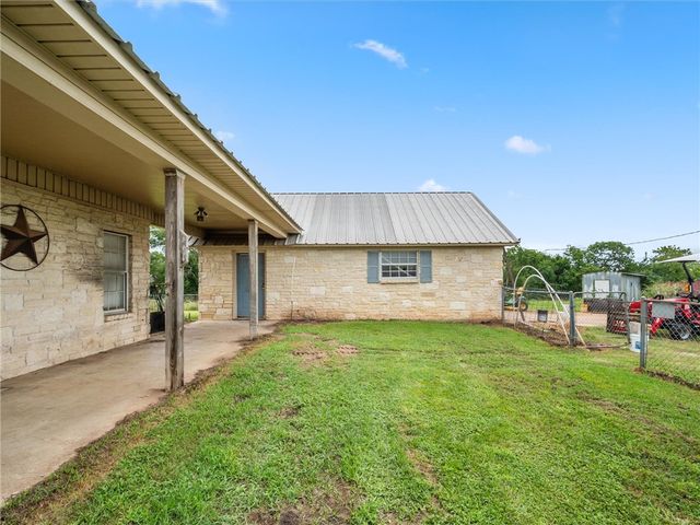 17645 Highway 6, Navasota, TX 77868
