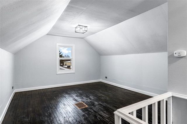 2214 Sherwin Avenue, Eau Claire, WI 54701