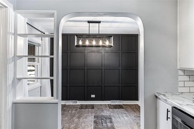 2214 Sherwin Avenue, Eau Claire, WI 54701