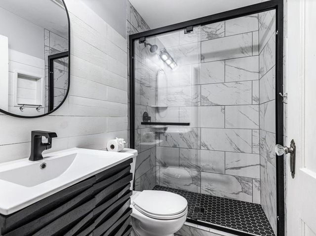 2214 Sherwin Avenue, Eau Claire, WI 54701