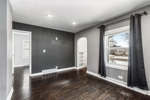 2214 Sherwin Avenue, Eau Claire, WI 54701