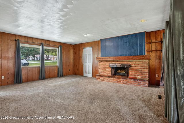 12419 E Greenfield Road, Lansing, MI 48917