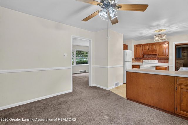 12419 E Greenfield Road, Lansing, MI 48917