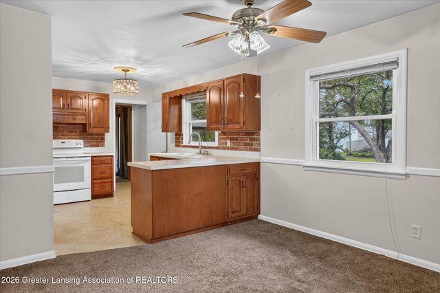 12419 E Greenfield Road, Lansing, MI 48917