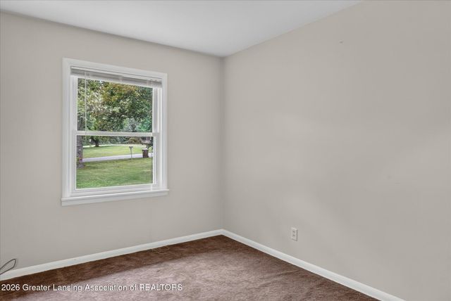 12419 E Greenfield Road, Lansing, MI 48917