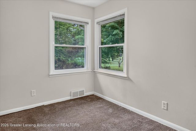 12419 E Greenfield Road, Lansing, MI 48917