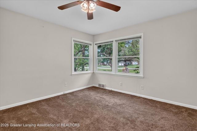 12419 E Greenfield Road, Lansing, MI 48917