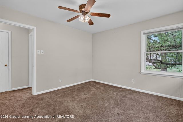 12419 E Greenfield Road, Lansing, MI 48917
