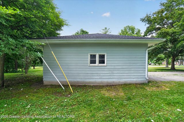 12419 E Greenfield Road, Lansing, MI 48917