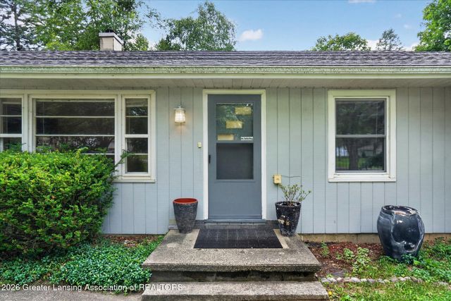 12419 E Greenfield Road, Lansing, MI 48917